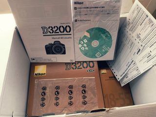 Nikon D3200 con Objetivo, Funda y CAJA ORIGINAL