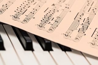 CLASES DE PIANO ONLINE/PRESENCIAL