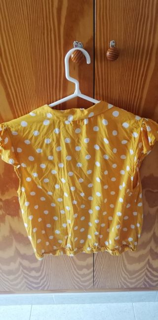 Blusa lunares mostaza, talla L, Sfera