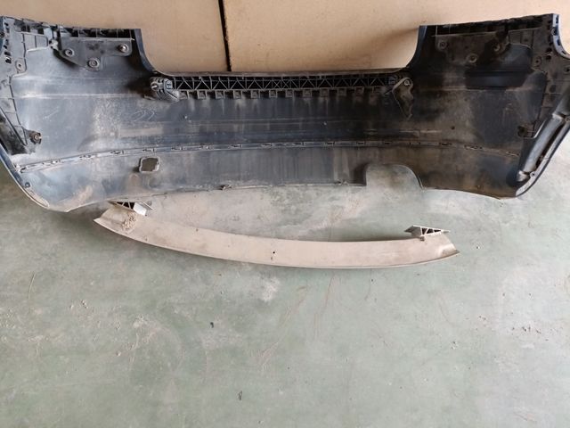 Parachoque trasero Audi A3 año 2005 cou