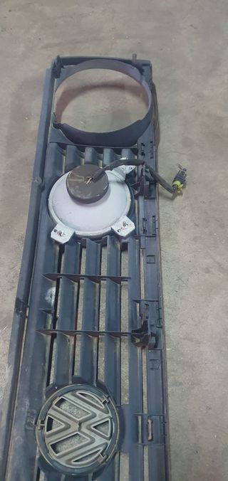 ✅️Rejilla delantera golf mk1 gti