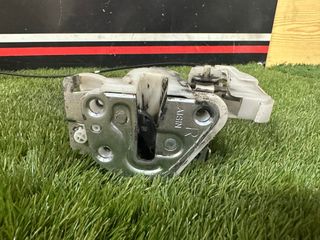 CIERRE-CAJA RELE-PILOTO-CINTURON TOYOTA AYGO 2007