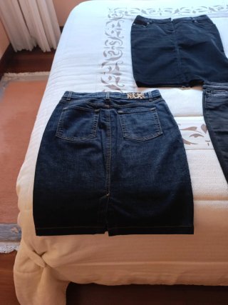 MINI FALDA VAQUERAS ,GRIS y NEGRA T.M