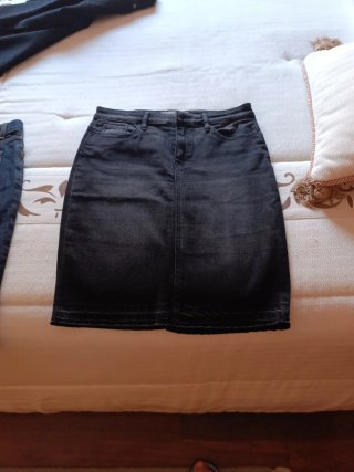 MINI FALDA VAQUERAS ,GRIS y NEGRA T.M