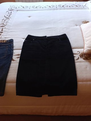 MINI FALDA VAQUERAS ,GRIS y NEGRA T.M