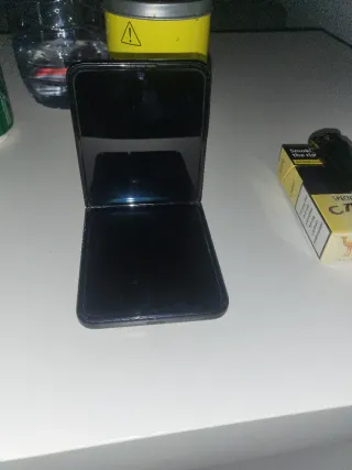 Samsung galaxy z flip 3