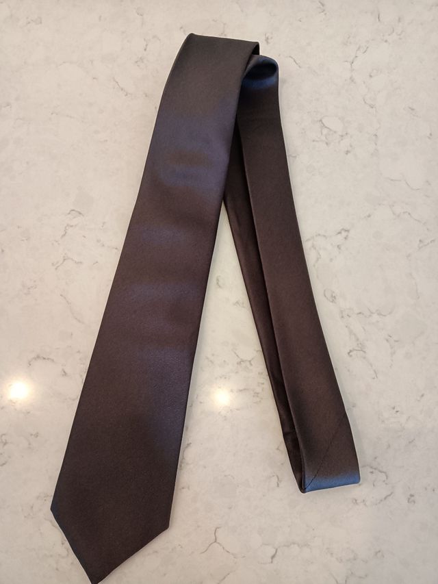 Corbata seda gris topo