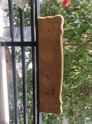 ESTANTERÍA DE MADERA MACIZA