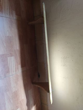 ESTANTERÍA DE MADERA MACIZA