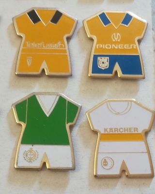 PINS EQUIPAMIENTO EQUIPOS DE FÚTBOL