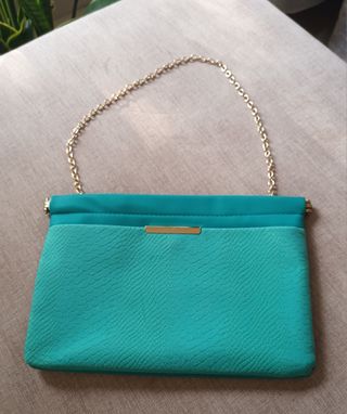 Pochete verde água, com alsa em dourado