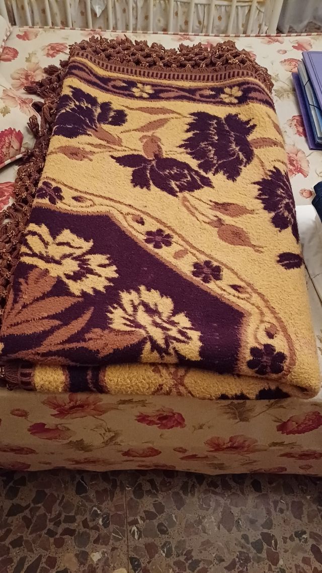 Colcha/cobertor antiguo.
