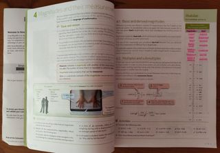 Libro "Physics and Chemistry" 3° ESO