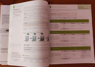 Libro "Physics and Chemistry" 3° ESO