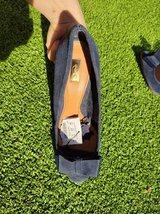 Zapatos de tacón azul marino 
