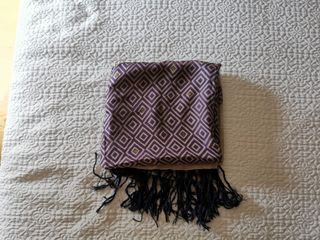 Pañuelo de seda y lana fría. De BENETTON