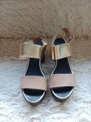 Sandalias