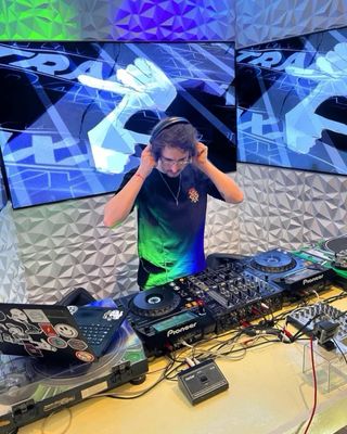 SERVICIO DJ para FIESTAS TODO INCLUIDO