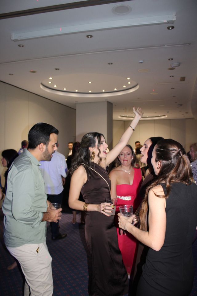 SERVICIO DJ para FIESTAS TODO INCLUIDO