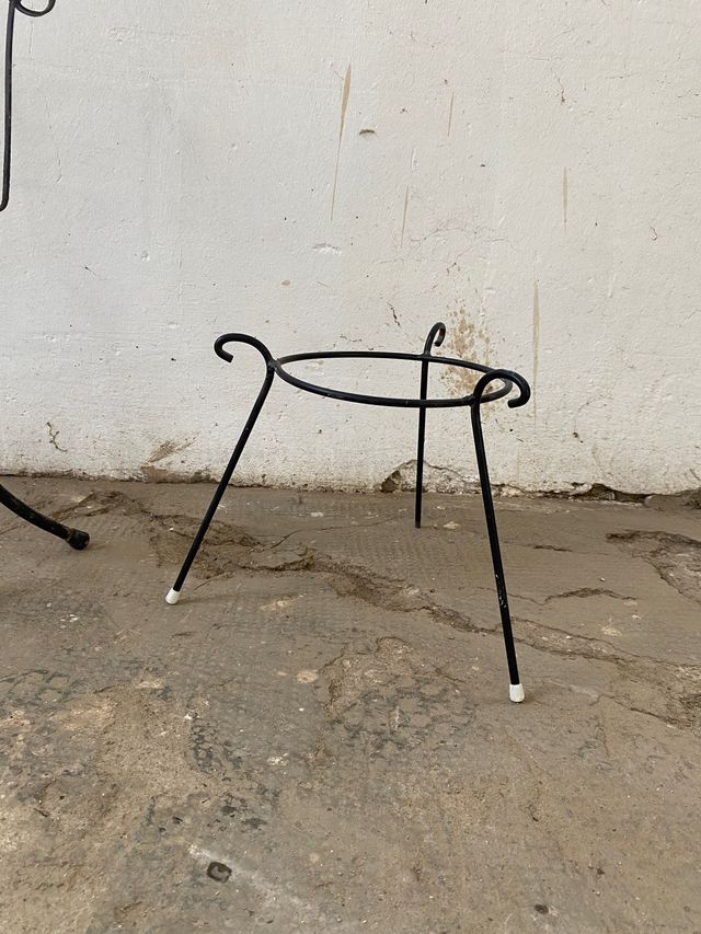 Soporte de maceta de hierro