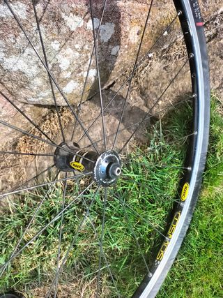 Rueda delantera mavic cosmos