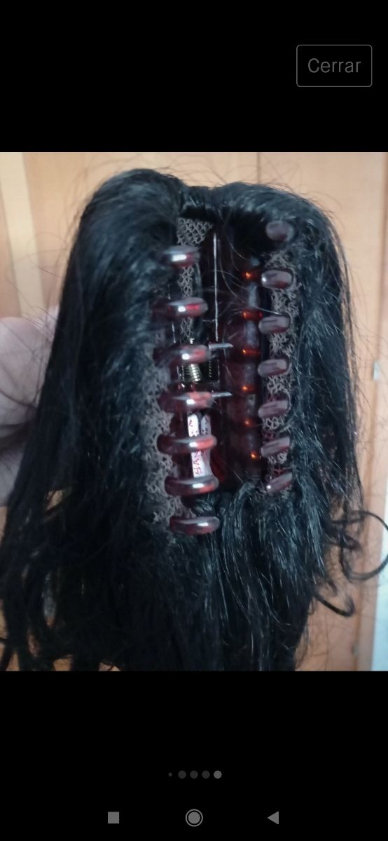 Coleta postiza, Sangrá.