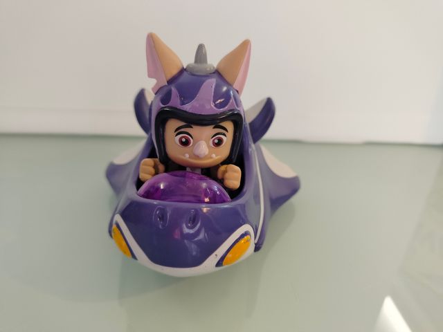 Tortuga Ninja da volteretas. 