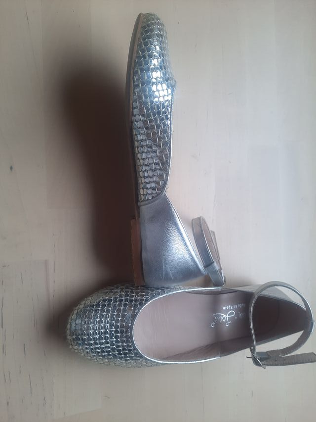 Bailarinas con pulsera T33 plateadas piel