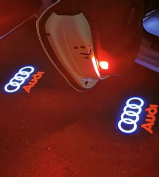 Luces puertas logo Audi