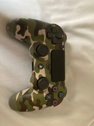 Mando ps4 de camuflaje