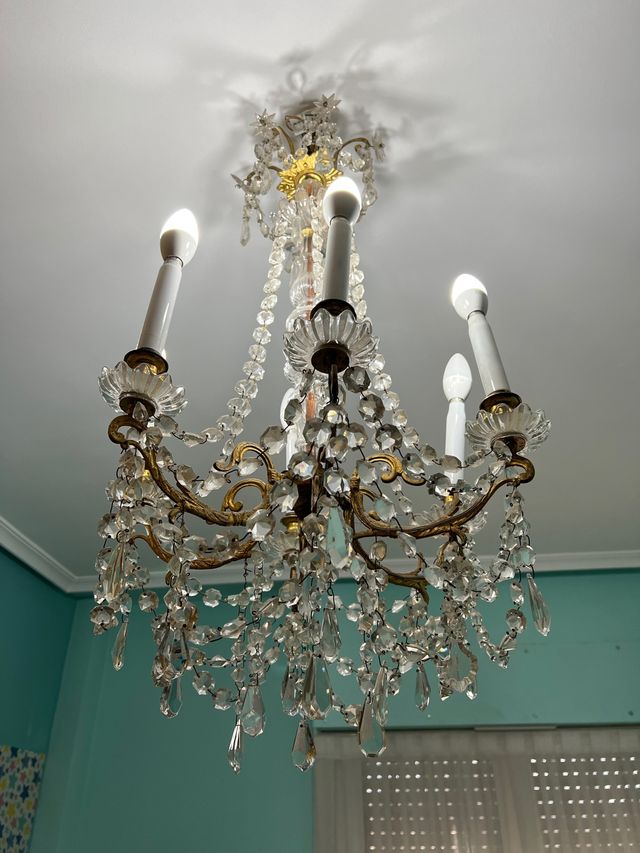 Lámpara antigua en muy buen estado