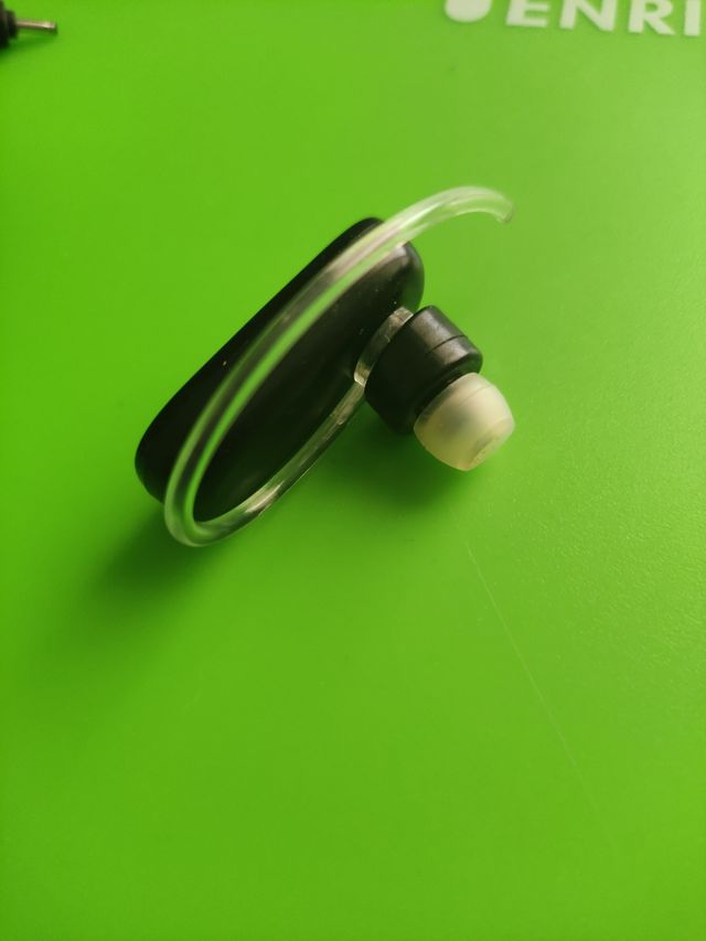 Auricular con micrófono bluetooth