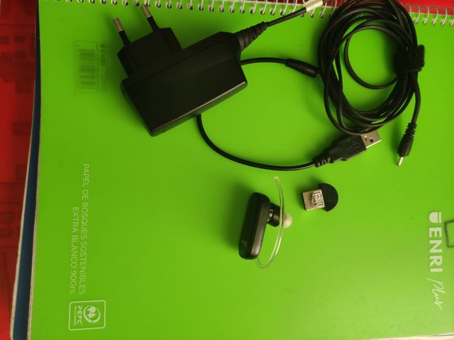 Auricular con micrófono bluetooth