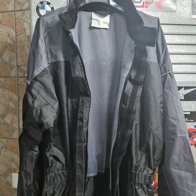 Impermeable peto moto