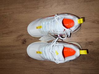 Zapatillas de tenis adidas avacourt