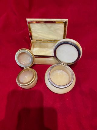 Tres cajitas antiguas