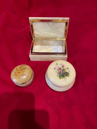 Tres cajitas antiguas
