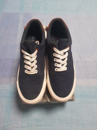 zapatillas  de niño talla 36 