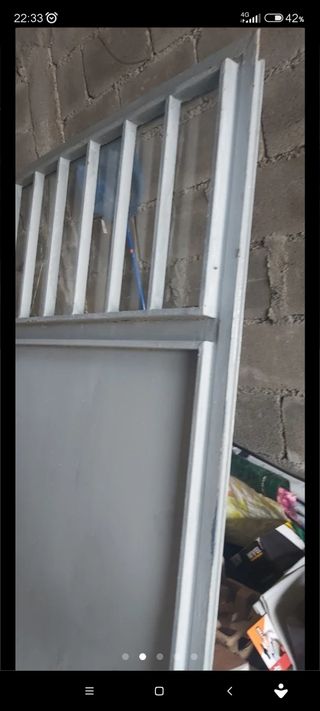 PUERTA DE HIERRO MACIZA