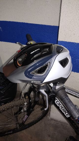 Casco de bicicleta sin estrenar
