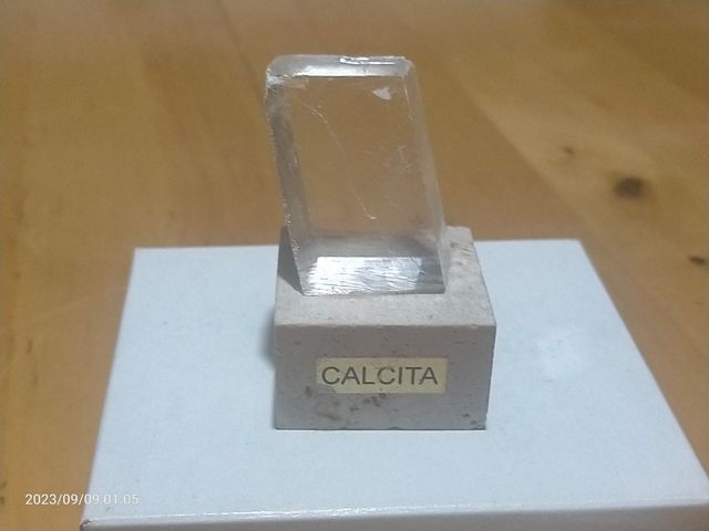 CALCITE MINERALE