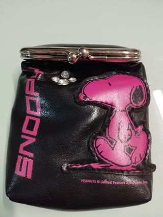 Snoopy portasigarette e portamonete