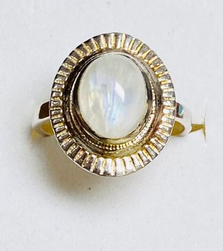 Anillo de Piedra Luna artesanal y plata ley 925