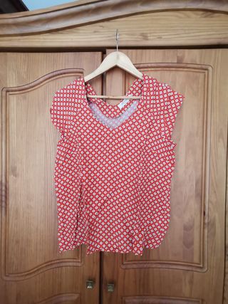 Blusa coral de NICE THINGS. Talla 40
