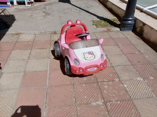 Coche Hello Kitty