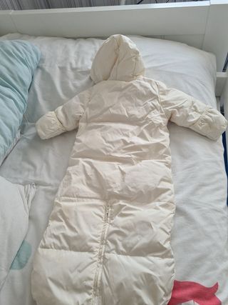 SACO PLUMAS BEBE 3-6 MESES BABY GAP