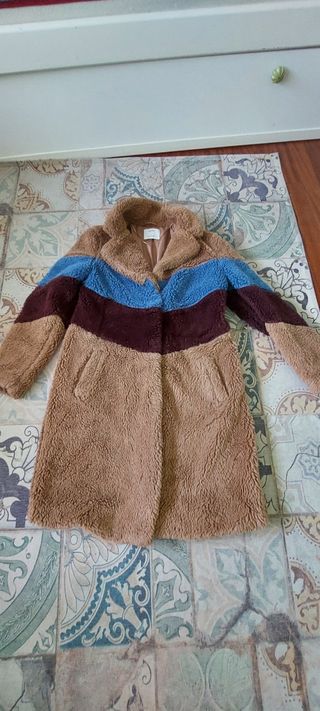 Abrigo peluche Bershka