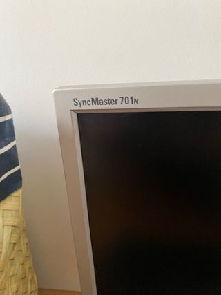 monitor sync master 701n con teclado