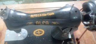 Máquina de coser Alfa
