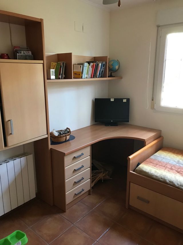 Dormitorio completo juvenil en buen estado